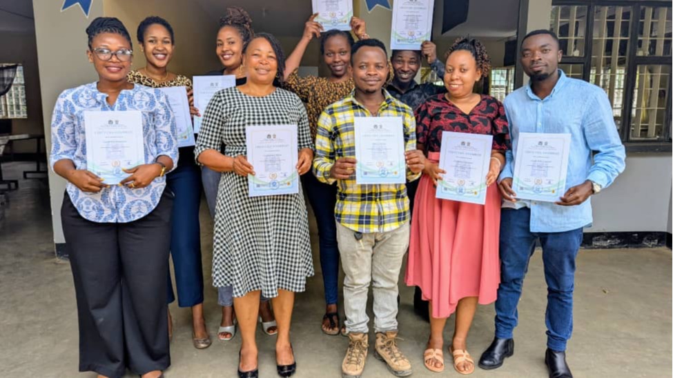 BAKITA LAWANOA WALIMU WA KISWAHILI KWA WAGENI MKOANI ARUSHA